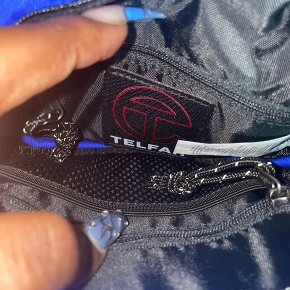 Eastpak X Telfar Painter’s Tape Circle Bag - Picture 6 of 8